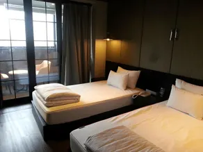 Hi Design Hotel - Image 4