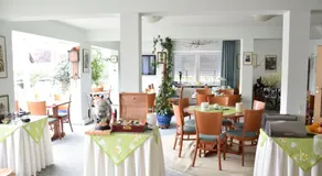 Niebuhrs Hotel - Image 2