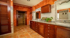 VILLA CANTARES - Image 2