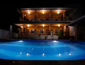 Casa-de-Flora Villa 7BHK with Large private Pool - Image 5