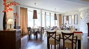 Hotel Venus - Image 2