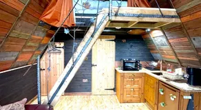 Sparrow Cabin Hot Tub - Image 2