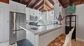 Dolphin Den Perfect Cocoa Beach Getaway - Image 4