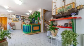 Hotel Panorama - Image 2