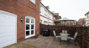 Bakers Yard - Image 4