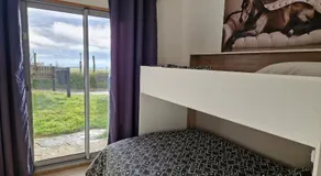 Duplex calme, vue chevaux et montagnes - Image 2