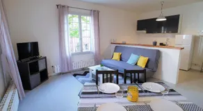 Au 36, Les Apparts Hotel Joigny - Image 3