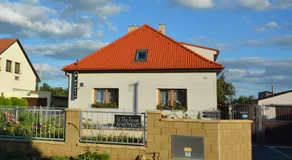 Apartmány U Václava - 7 minut od letiště Václava Havla - parkování zdarma - Image 4