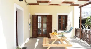 Raeti Cretan Guesthouse - Image 2