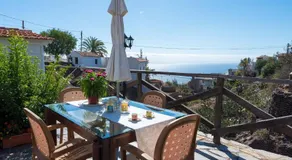 Romantic Hamlet Cottage with Private Pool La Fragua de Eliseo - Image 4