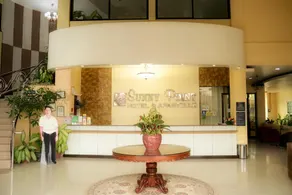 Sunny Point Hotel - Image 2