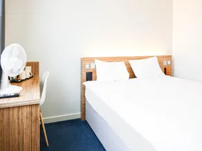 Deluxe Double Room - Image 4