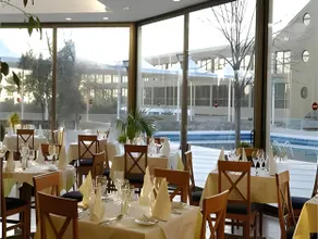 Alexander Beach Hotel - Image 3