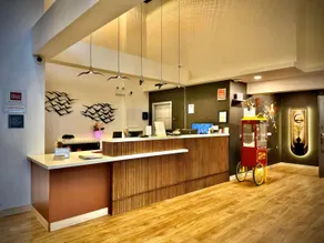 Quality Inn & Suites Thunder Bay Downtown - Image 3