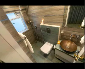 Top-floor Oceanfront Designer Condo In Bandra - Image 2