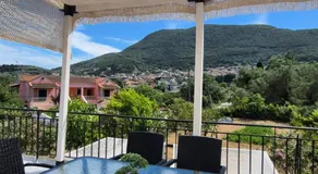 Villa Skinilla with Mountain View - Image 3