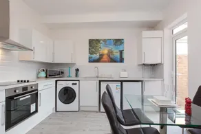 Townhouse @ 130 West Street Crewe - Image 3