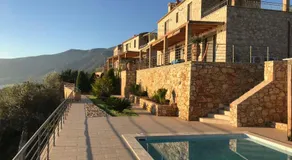 VL Luxury Villa - Image 4