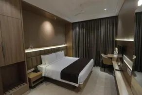 Hotel Radiance - Image 2