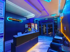 0635 Esports Hotel - Image 3