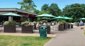 Regis Lodge Guesthouse  - Image 3