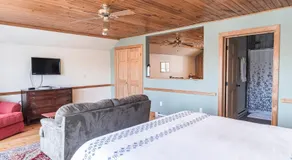 The Loft at the Barn - Image 2