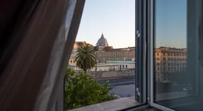 Suite 36 - Image 3