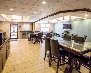 Spark by Hilton Stafford Sugar Land - Image 4