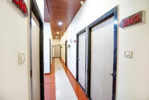 Hotel kailash Park - Image 3