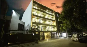 Limewood Stay - Executive Huda City Center - Image 5