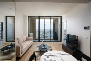 IFSuites Melbourne Village - Image 3