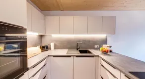 Urban-Apartmenthaus zwischen Berg und See - Image 5
