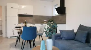 LOOT: Moderne Wohnung / Zentral - Image 3