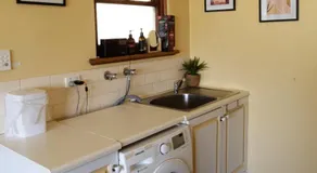 Hilltop Haven Adelaide Hills Pet Friendly - Image 5