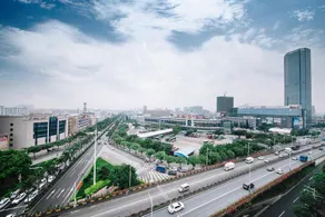 Huating Lijing Hotel - Image 4