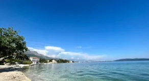 Bright and Cozy Apartment with Balcony in Kastel Luksic - Image 5