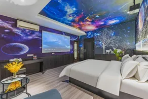 Yijia Holiday Hotel - Image 2