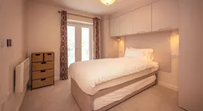Coastal Breeze - adults only seaview flat - Image 2