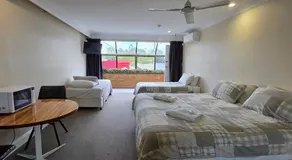 Sisleys Motel - Image 3