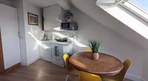 Charming Beachfront Apartments, Best Sea Views in Tramore - Image 2