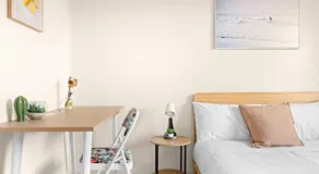 Tranquil Double Room - Walk to Train & Cabramatta Eats - Shared Bathroom - Image 2