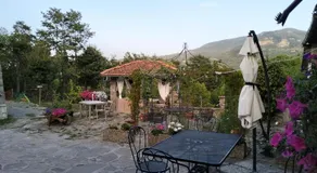 b&b La Corte dei Cerri- Il Piccolo Chalet - Image 3