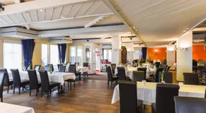 City Hotel - Image 5