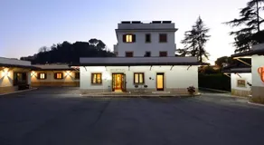Hotel Castle - Image 5