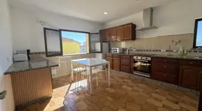 Peniche Surf & Sunset House - Image 3