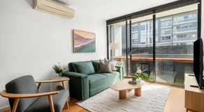 Beachside Nook, Port Melbourne - Image 3