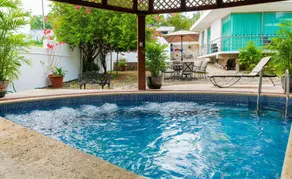 Casa Aakal Lagoon Front - Image 4