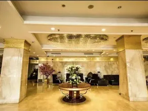 Rose Garden Hotel - Image 4
