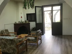 Relaxing old stone house in the village - Image 2