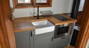 Holly Trees Guest Accommodation - Image 2